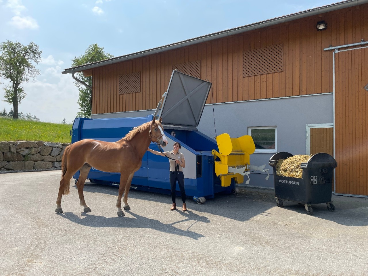 Einfach, sauber, umweltgerecht Pferdemist lagern im BIO CUBE