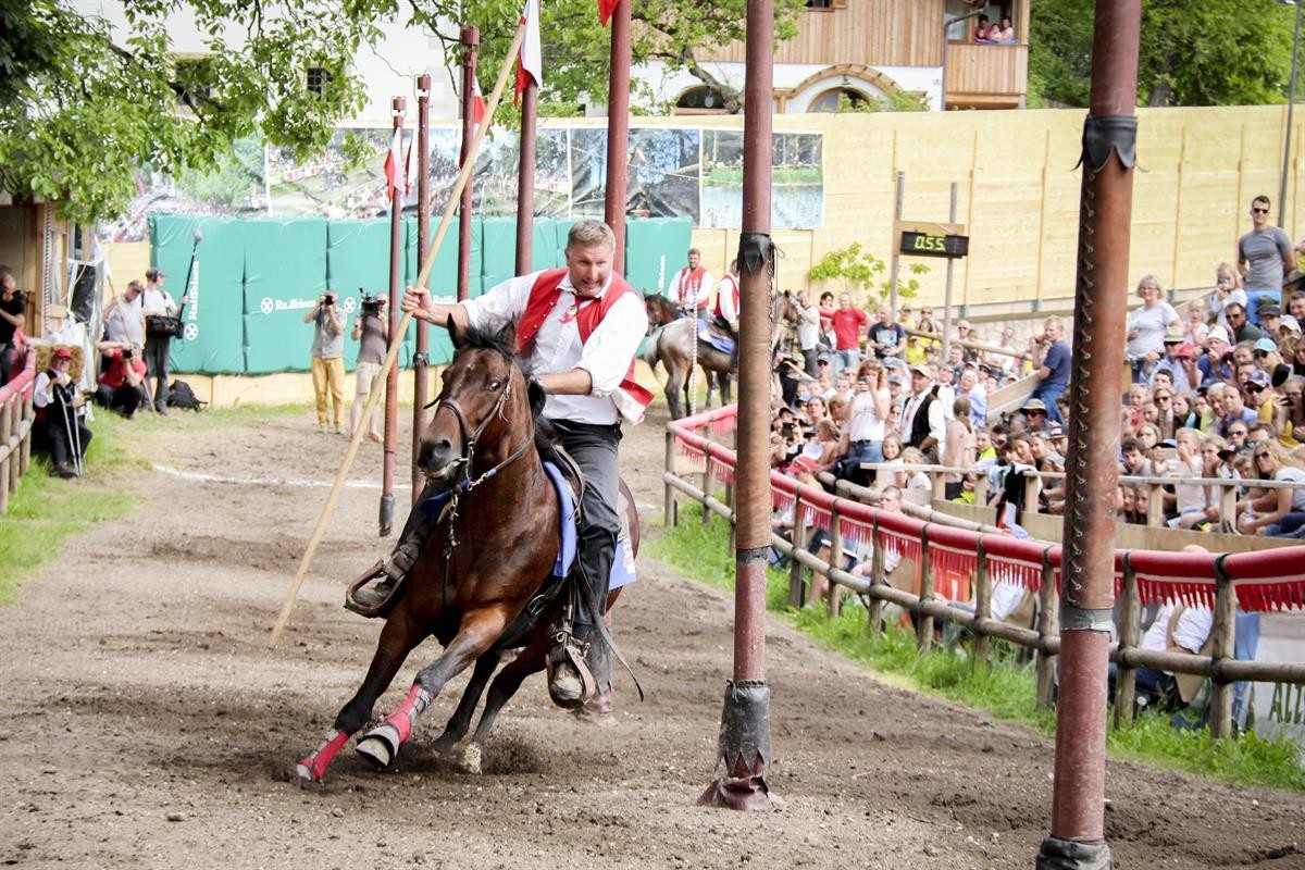 Der Oswald von WolkensteinRitt Reitspektakel im